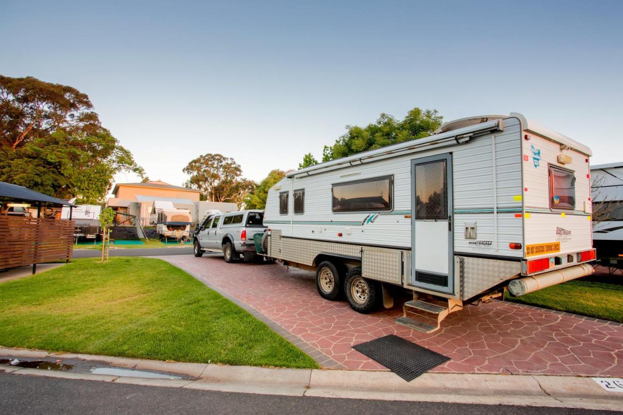 Big4 Melbourne Holiday Park Extérieur photo